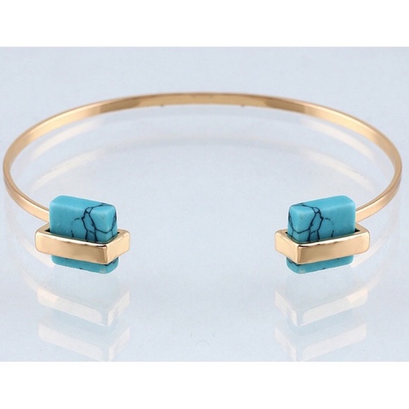 LAST 1! 🎁 || Gold Turquoise Bangle Cuff Bracelet - Picture 3 of 6